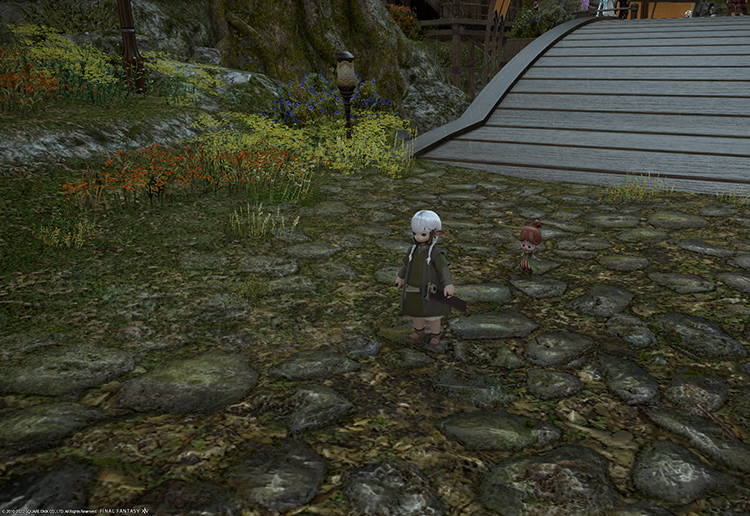 Lalafell character standing outside / FFXIV Screenshot