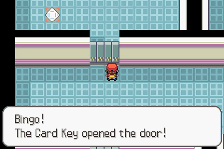 Opening the locked door using the Card key / Pokémon Radical Red