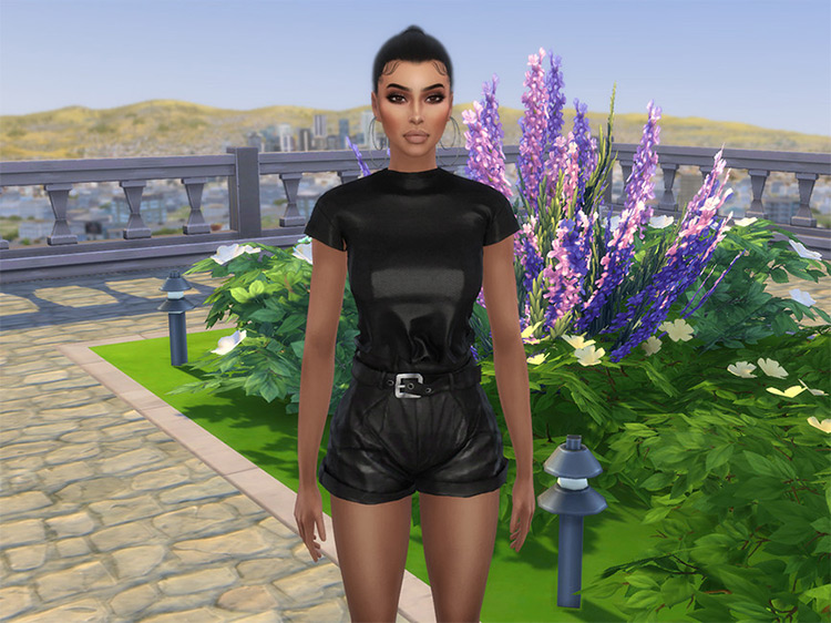 Kim Kardashian Sims 4 CC