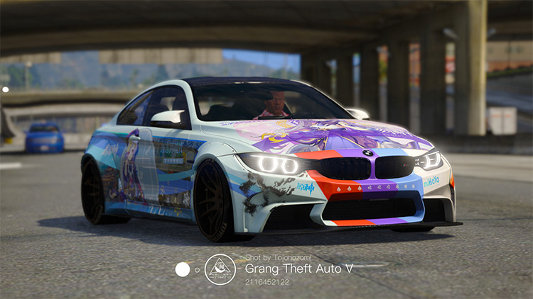 BMW M4 with Three Heroine Livery / GTA5 Mod