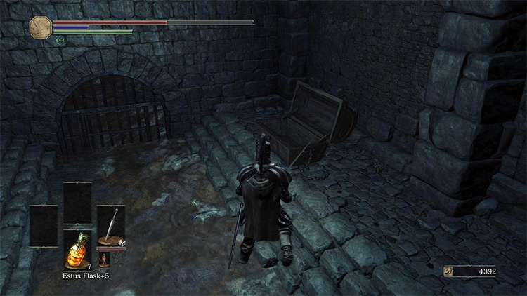The chest that holds the Old Cell Key / DS3