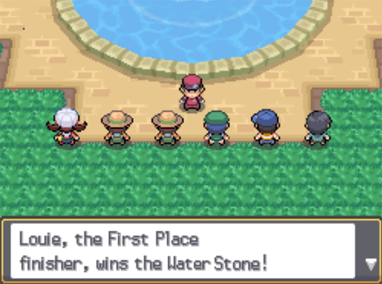 Receiving a Water Stone as a prize for winning the Bug-Catching Contest / Pokémon HG/SS