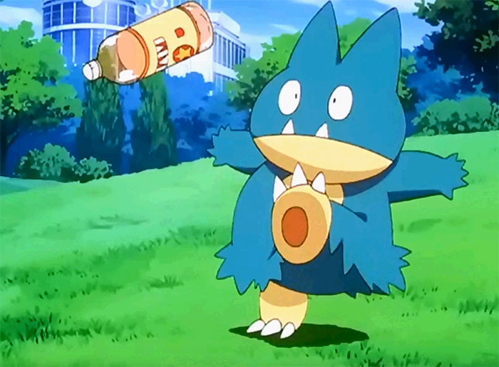 Munchlax eating from the trash