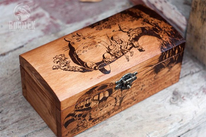 Wooden engraved box totoro