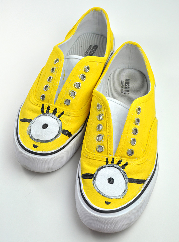 hand painted minion shoes