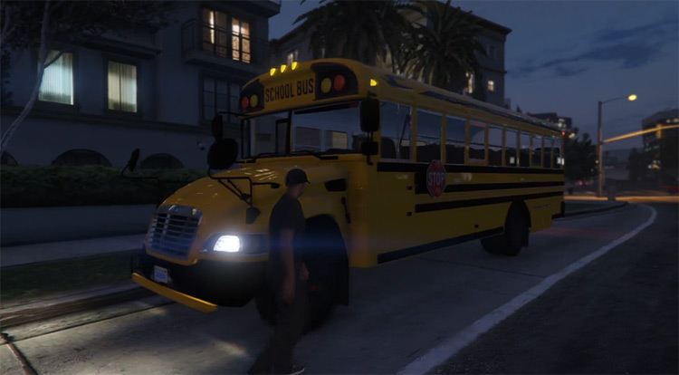 Classic American Bluebird School Bus (Yellow) / GTA 5 Mod