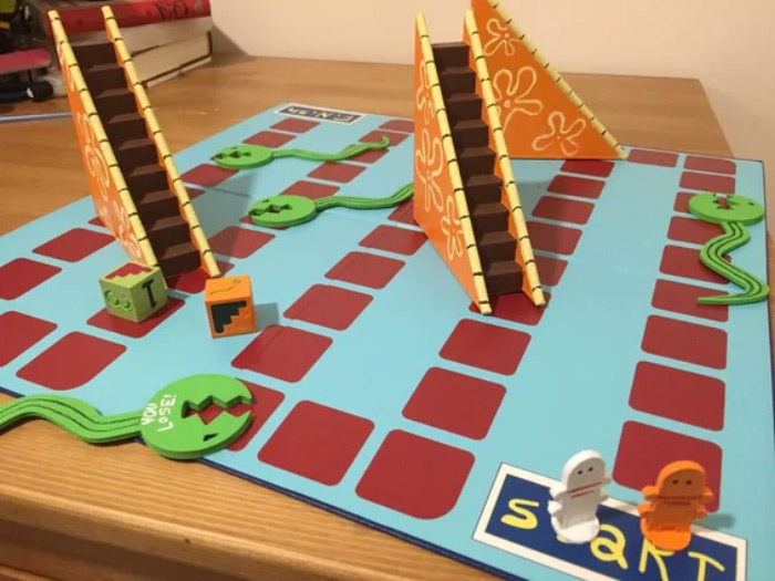 Realistic eels and escalators board game - diy project