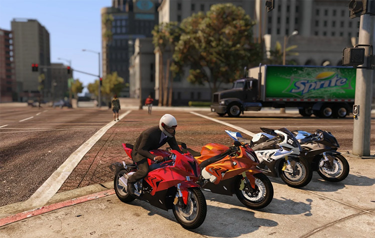 GTA5 100-bike compilation mod