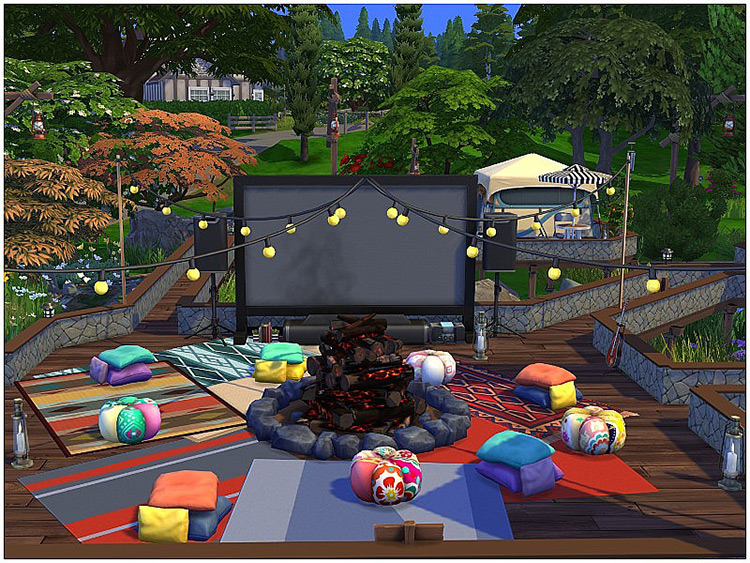 Cinema Camping Sims 4 screenshot