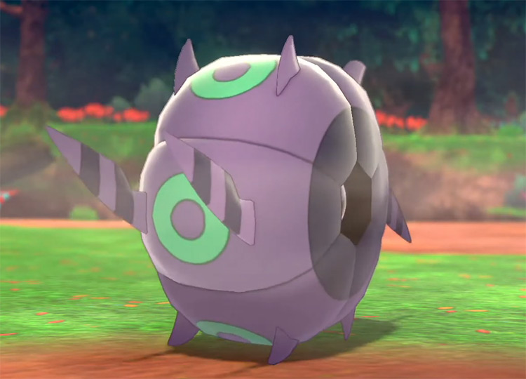 Shiny Whirlipede in Pokémon Sword and Shield