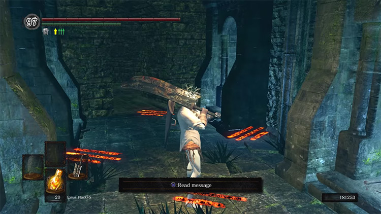 Man-Serpent Greatsword in Dark Souls Remastered (Screenshot)